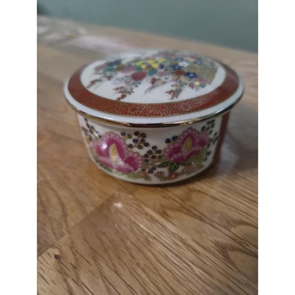 Vintage Japan Satsuma Porcelain Peacock Design Bowl With Lid